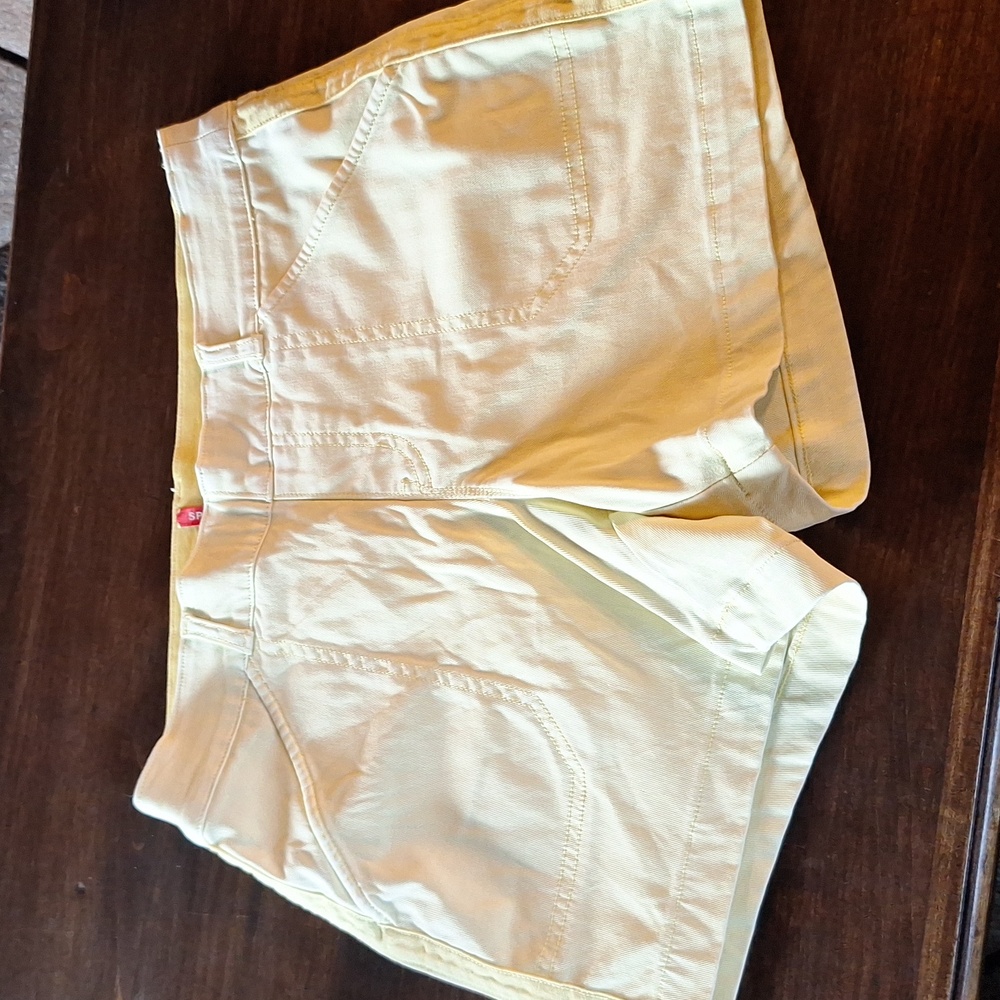 COPY - EUC women's yellow spanx shorts size medium
